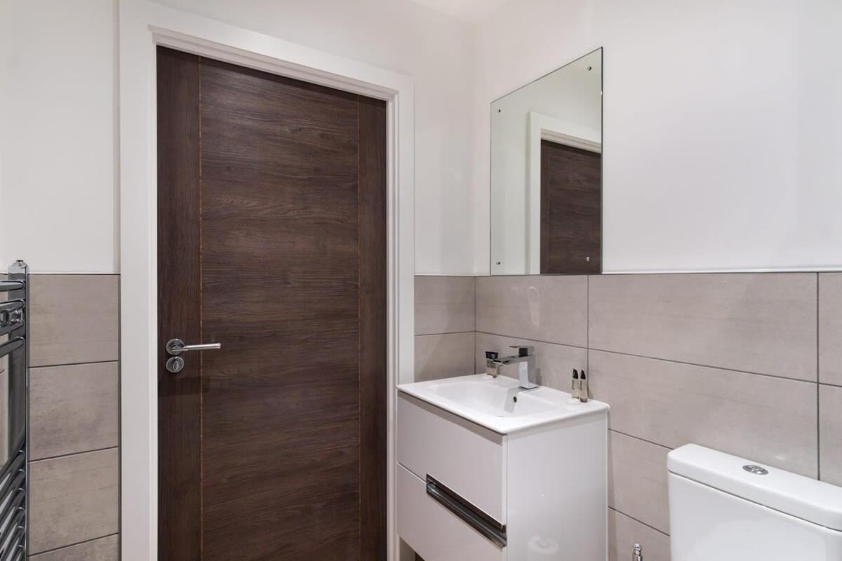 Stay Zeni, Alexandra Rise Manchester Smart Studio Bagian luar foto