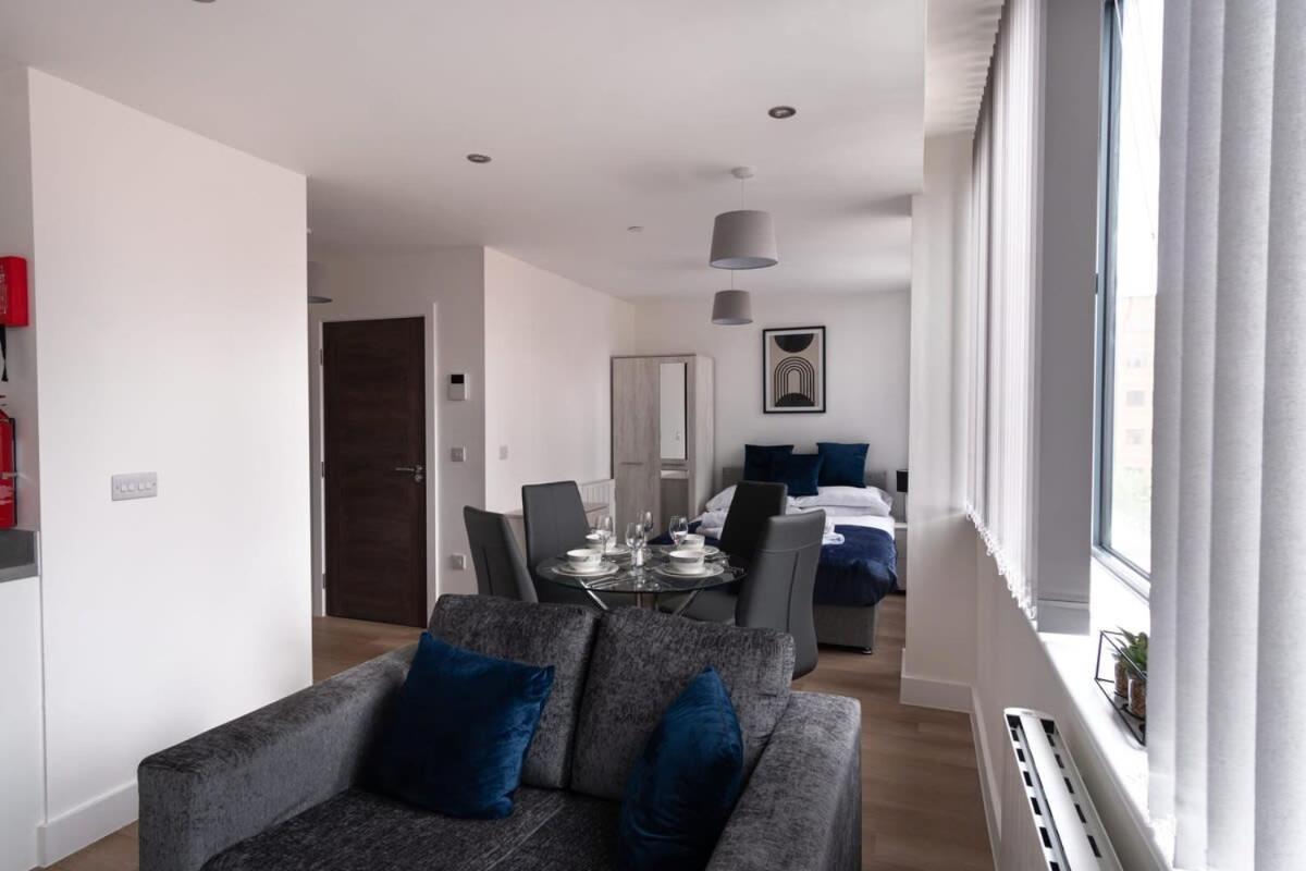 Stay Zeni, Alexandra Rise Manchester Smart Studio Bagian luar foto