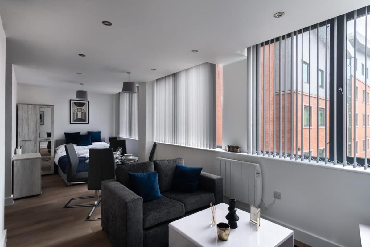 Stay Zeni, Alexandra Rise Manchester Smart Studio Bagian luar foto