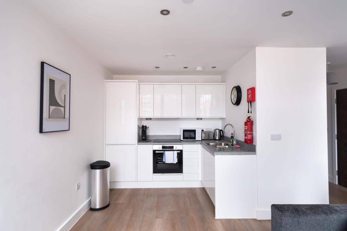 Stay Zeni, Alexandra Rise Manchester Smart Studio Bagian luar foto